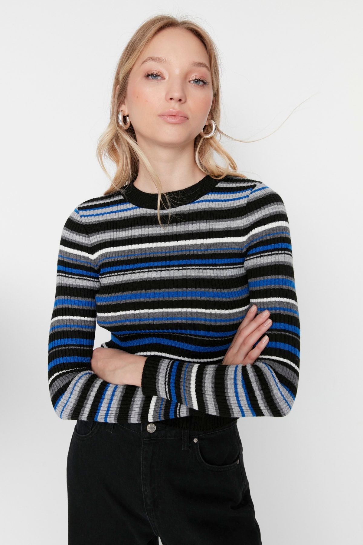 Trendyol Collection Pullover Schwarz Slim Fit