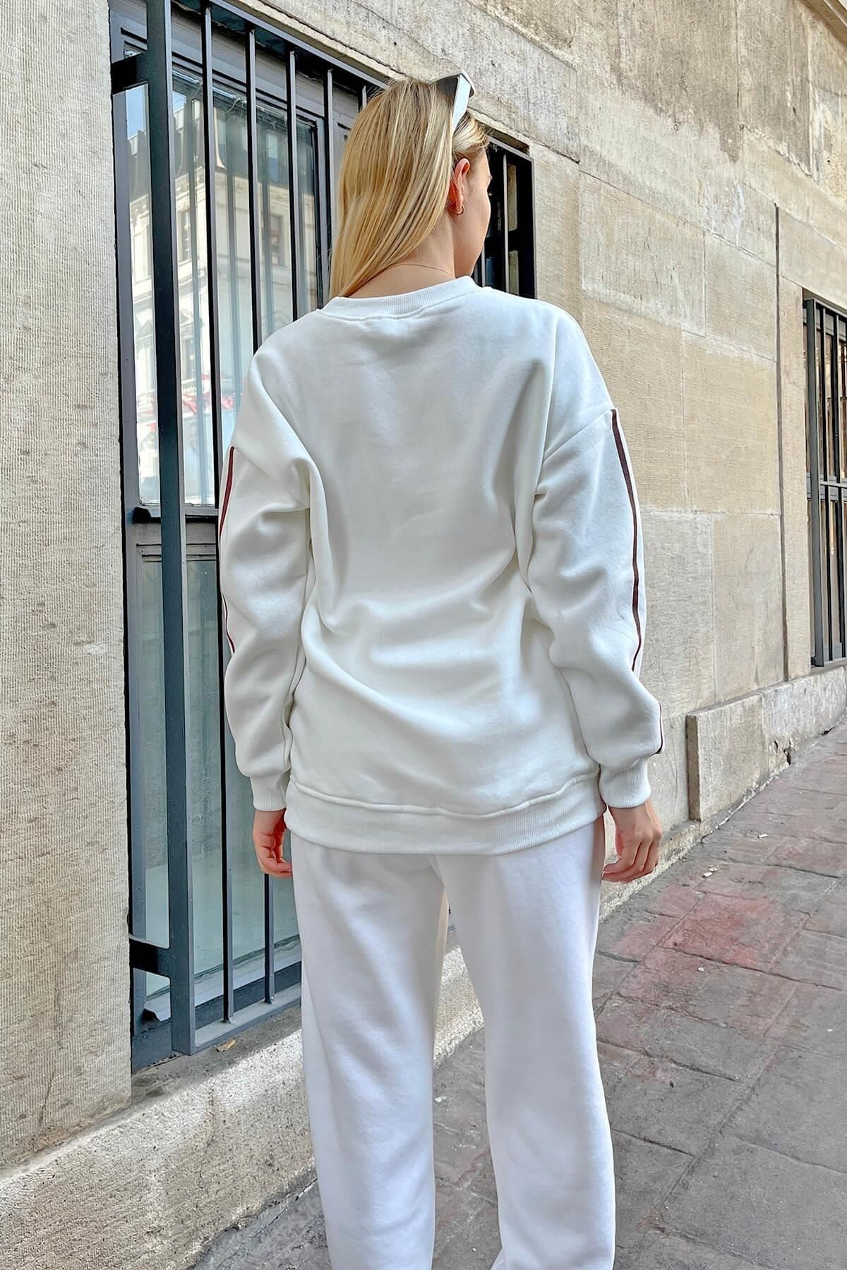 Swist Sweatshirt - White - Regular fit - Trendyol