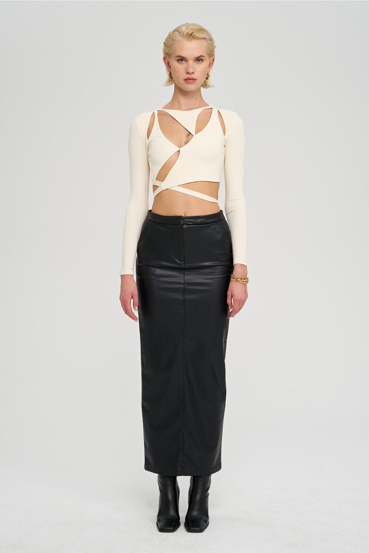 IAMNOTBASIC Women's Ivory Alexis Top