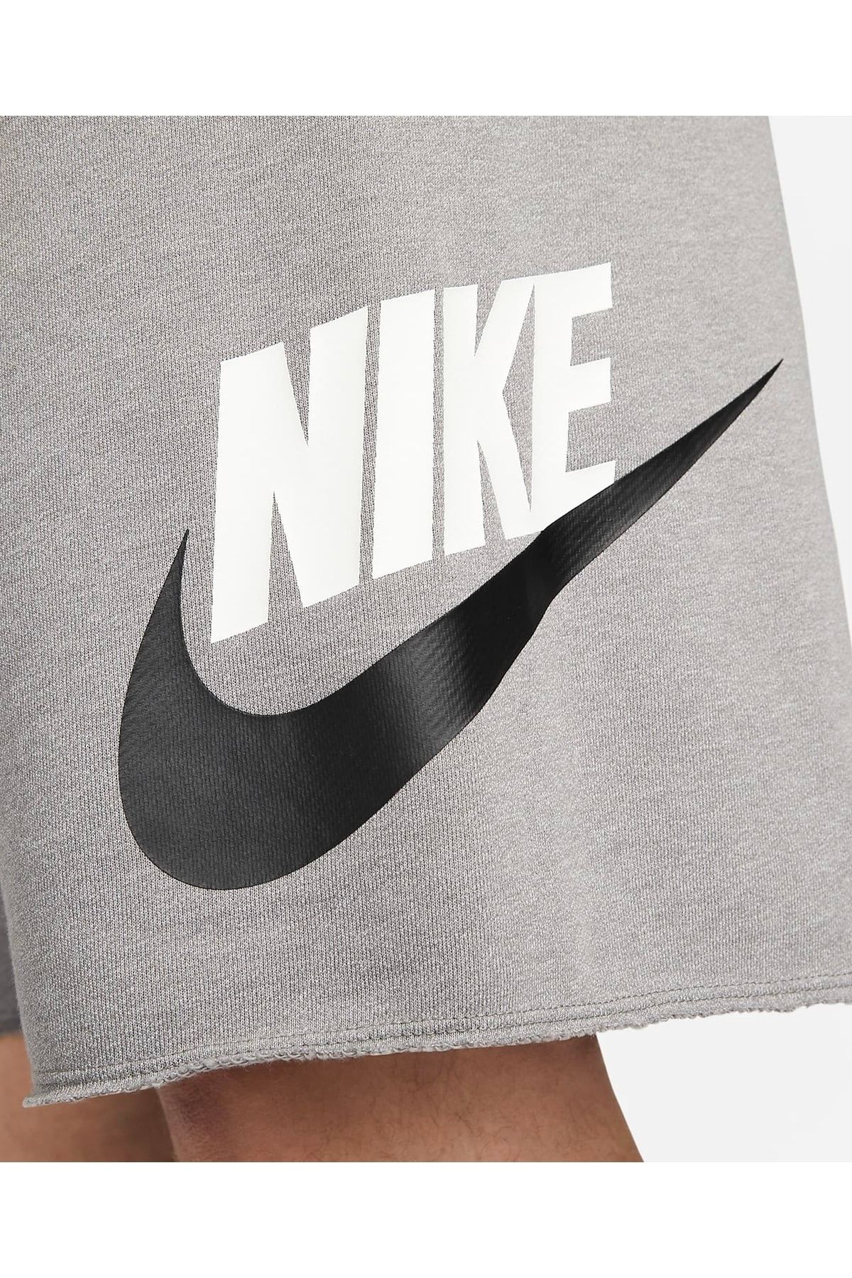 Nike sportswear alumni shop