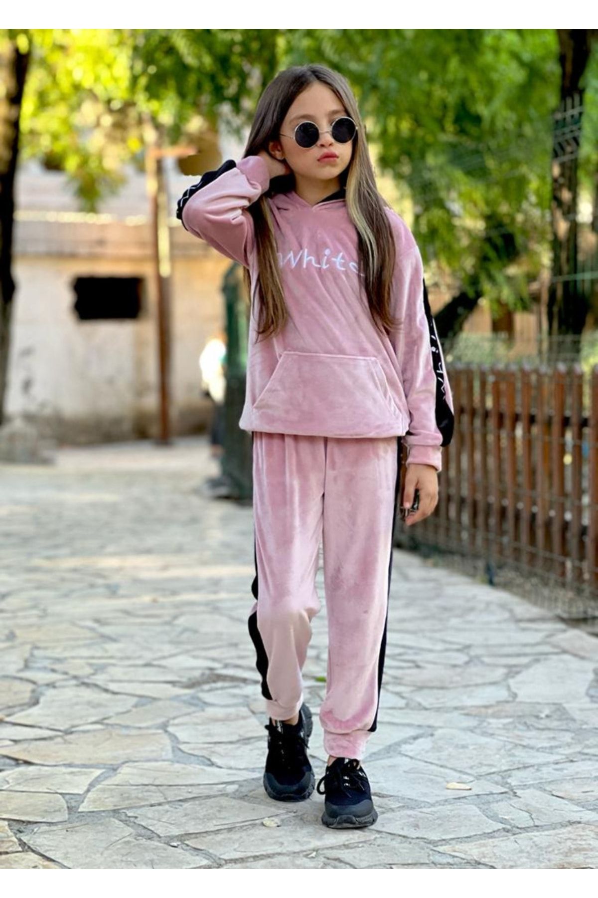 Kids velvet deals tracksuit