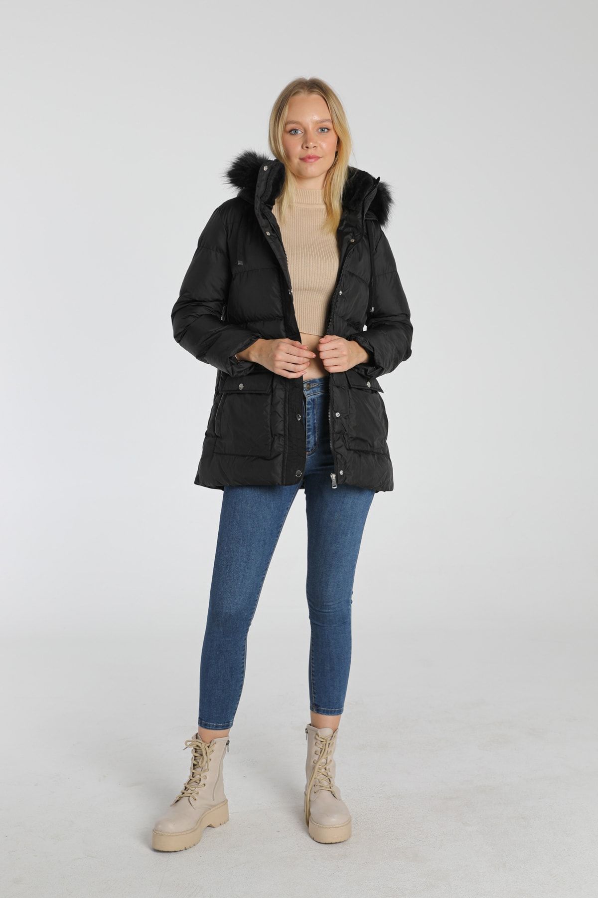 complete the look image