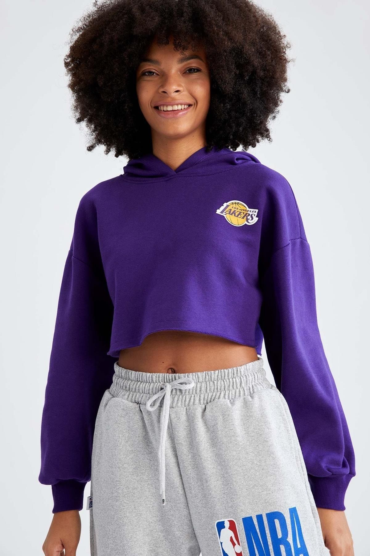 Purple WOMAN Defacto Fit NBA Los Angeles Lakers Regular Fit Hooded  Sweatshirt 2305729