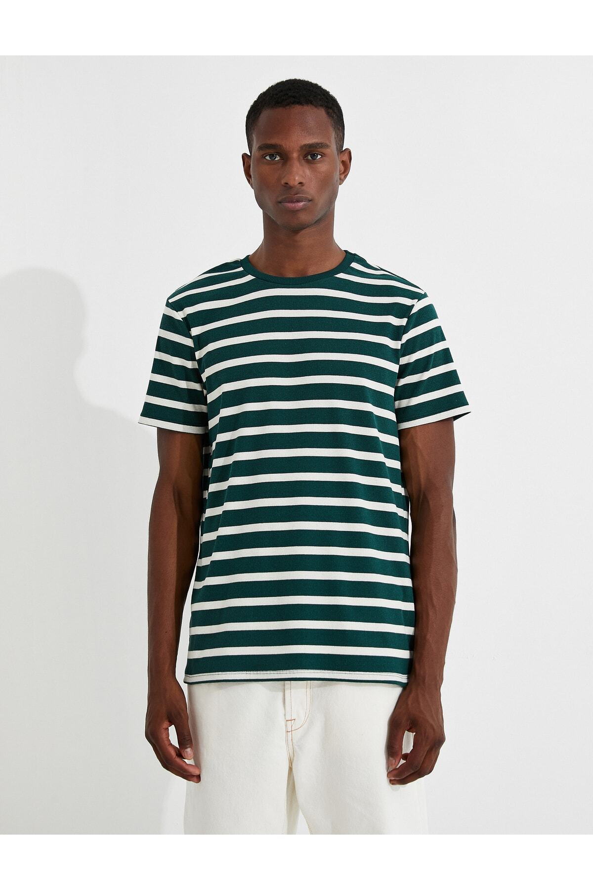 تیشرت مردانه سبز کوتون | 3WAM10087HK اورجینال - تصویر 3