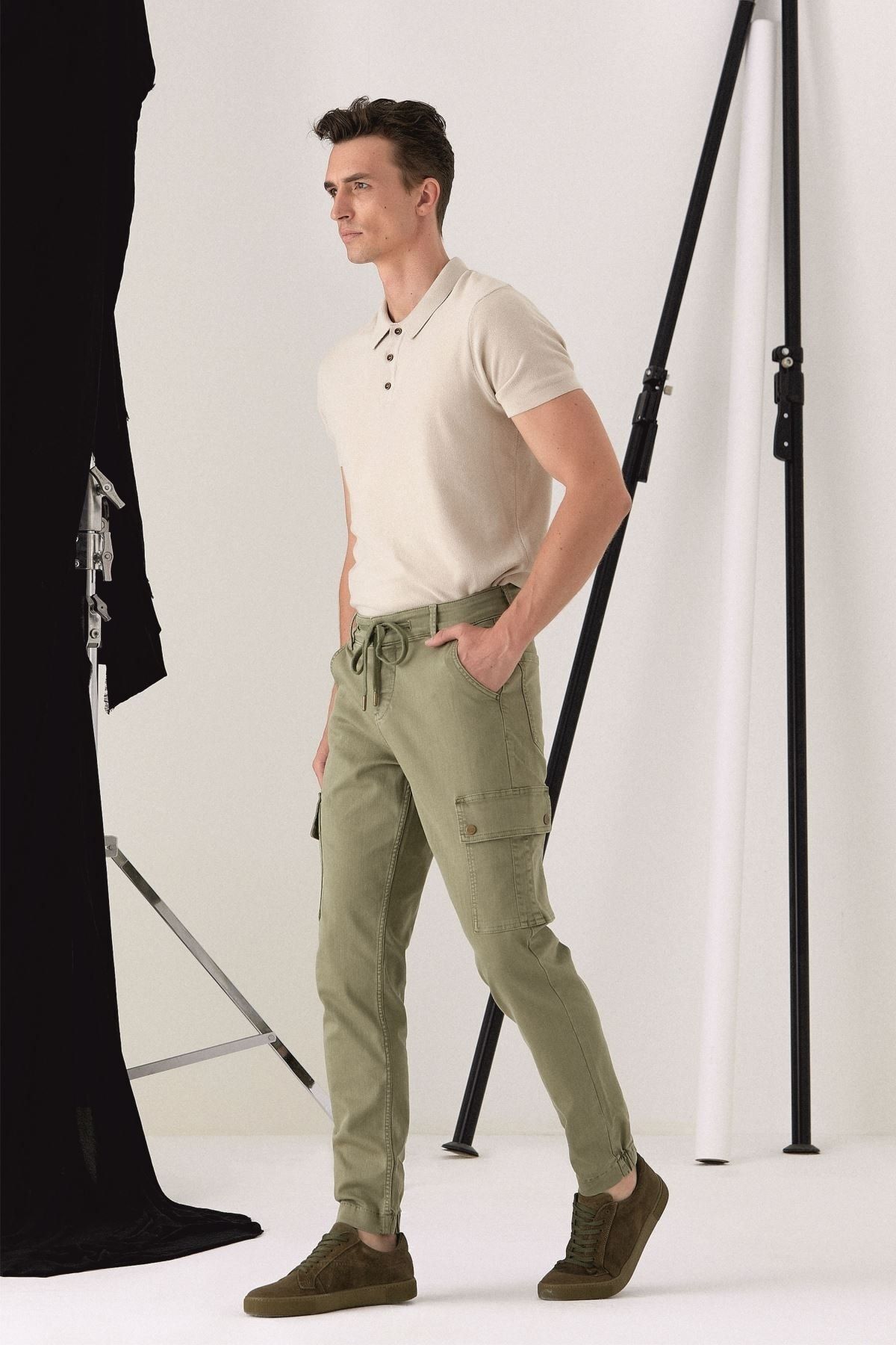 Khaki jogger jeans new arrivals