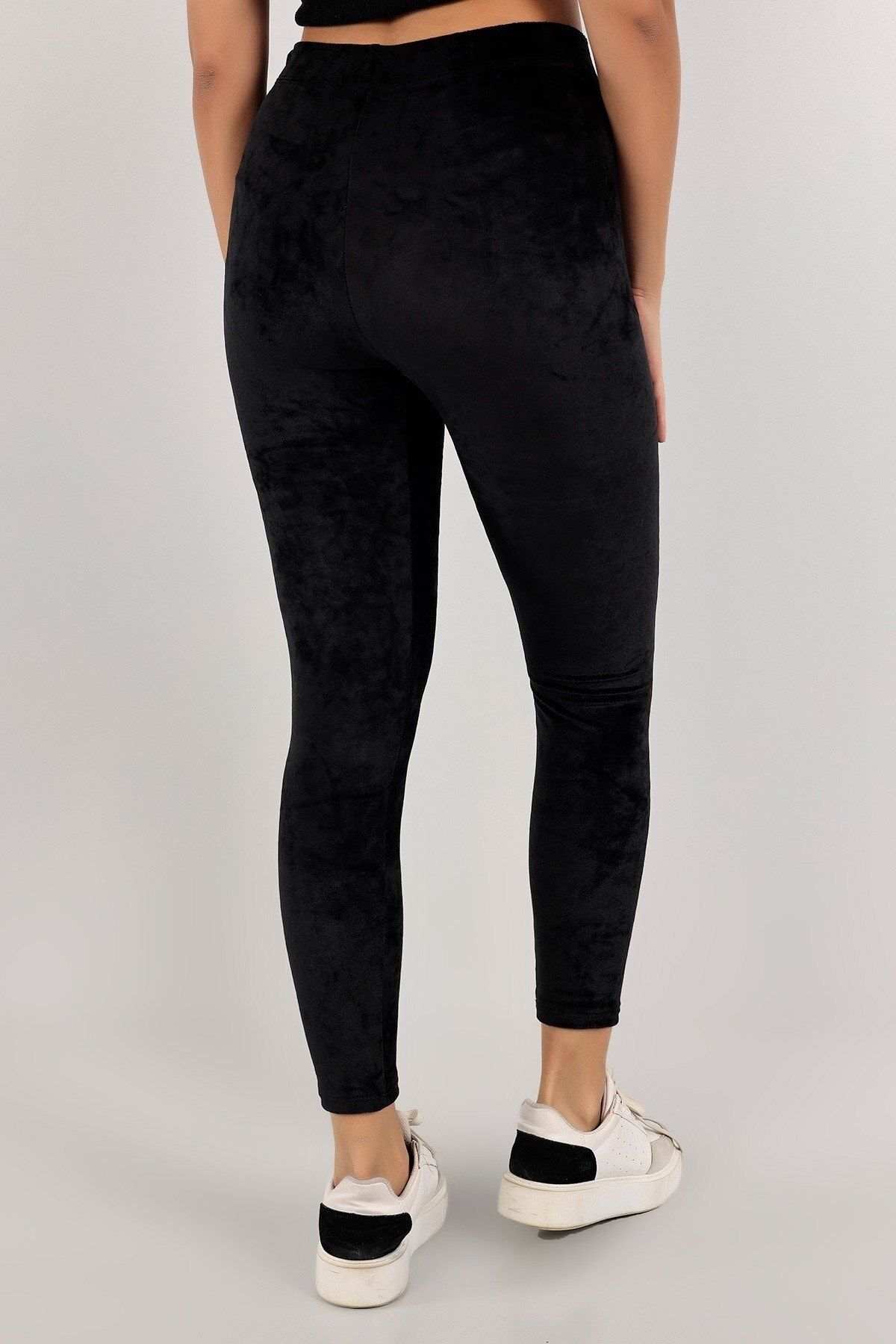 Black velvet leggings forever 21 top