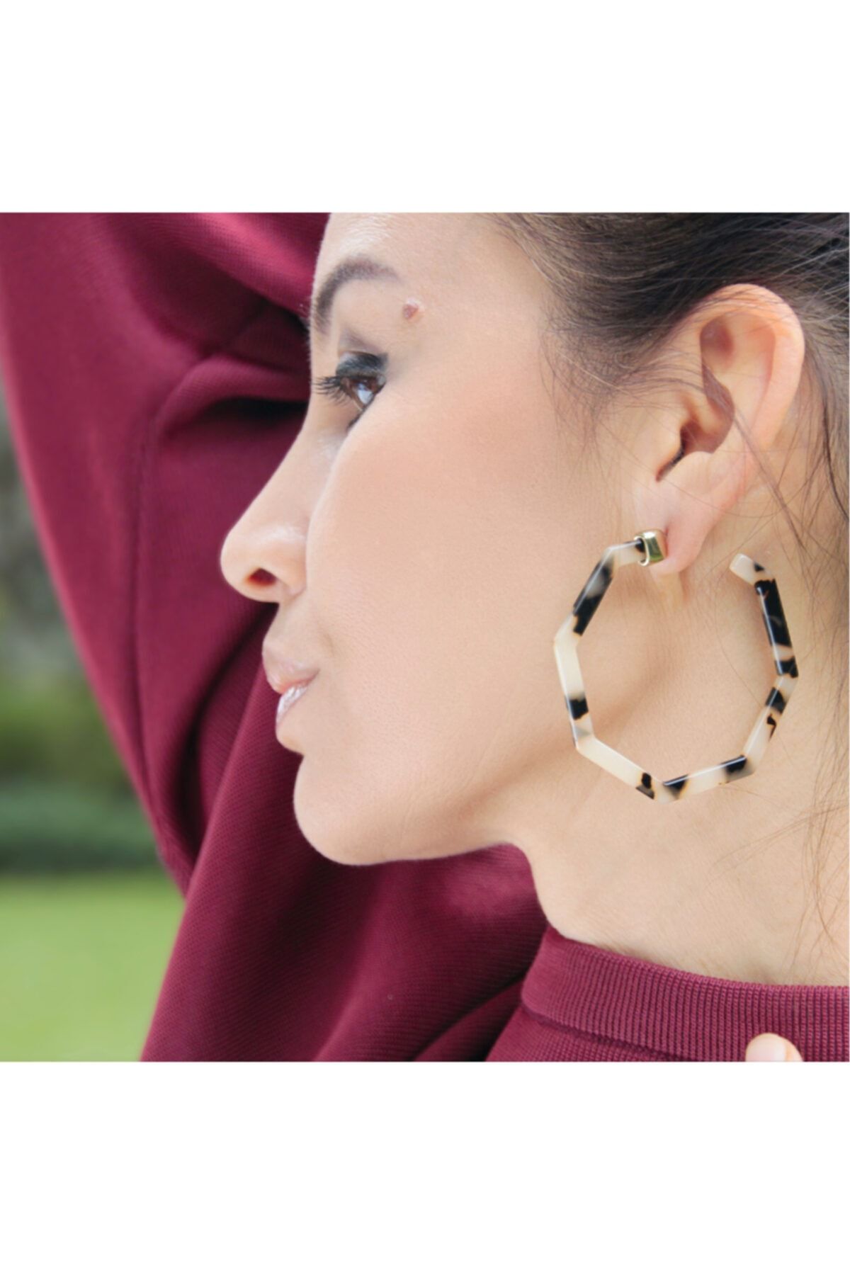 Devri resin hoop deals earrings