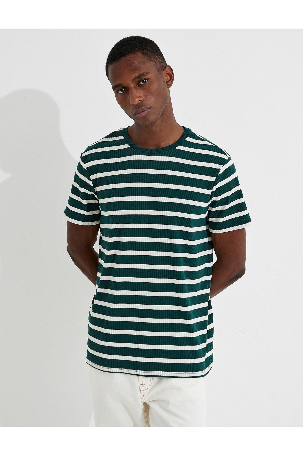 تیشرت مردانه سبز کوتون | 3WAM10087HK اورجینال - تصویر 2