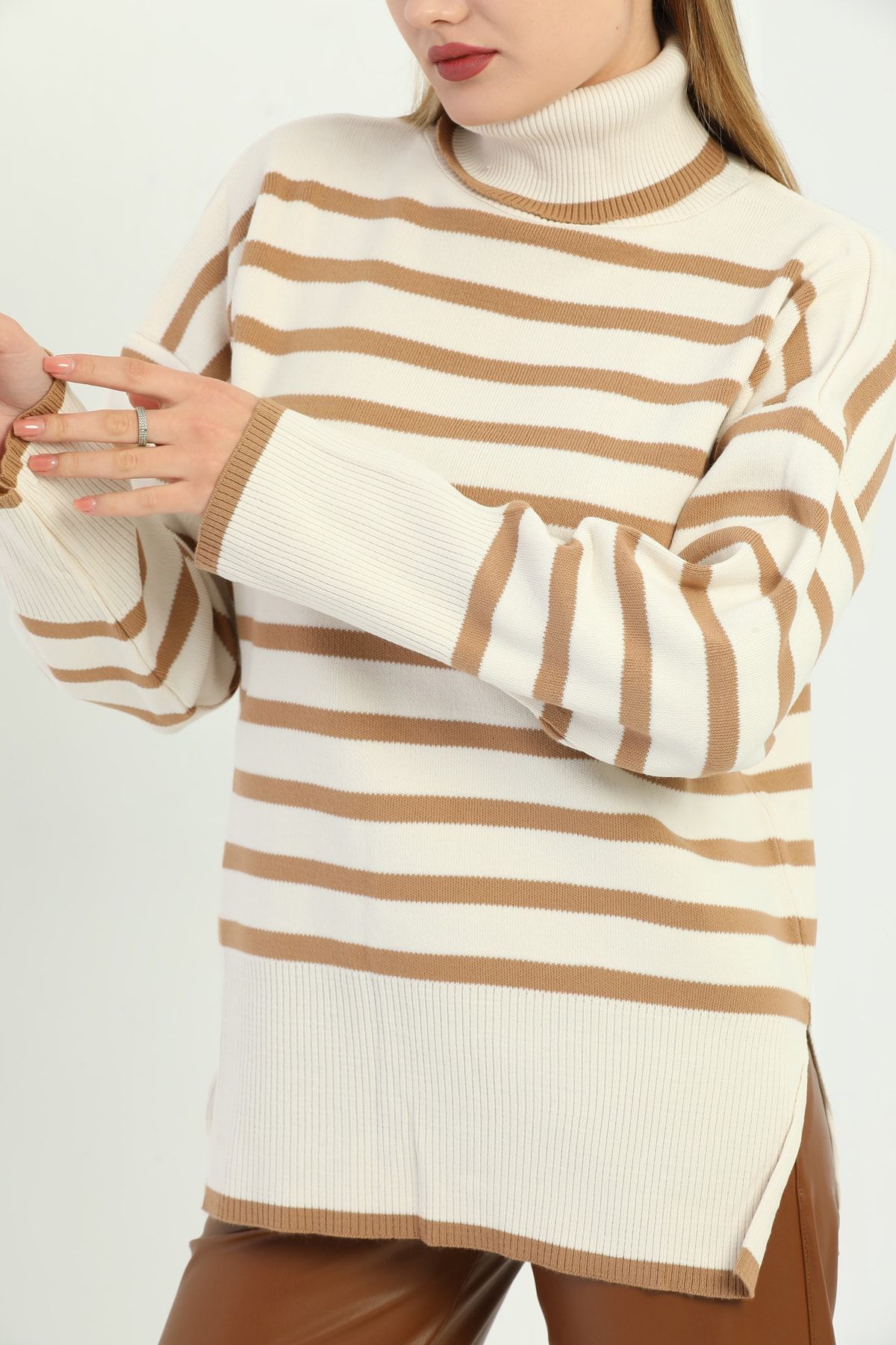 Tan turtleneck discount sweater women's