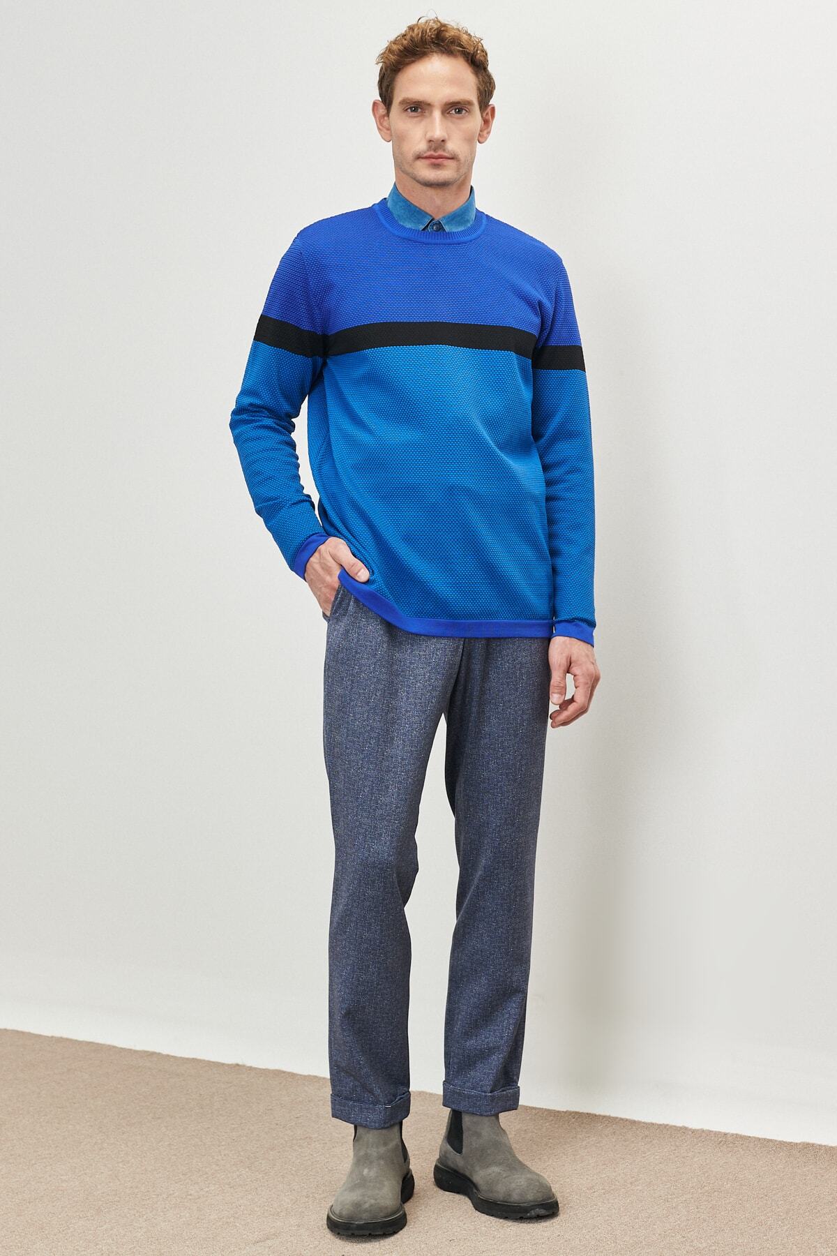 بافت و پلیور مردانه آبی سرمه ای Altınyıldız Classics | 4A4923100515 اورجینال - تصویر 2