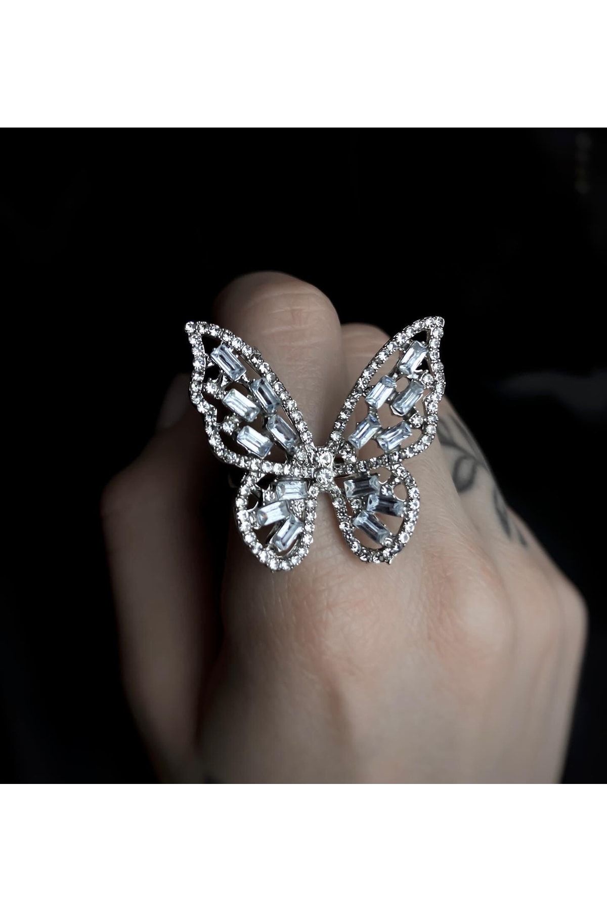Big butterfly ring discount
