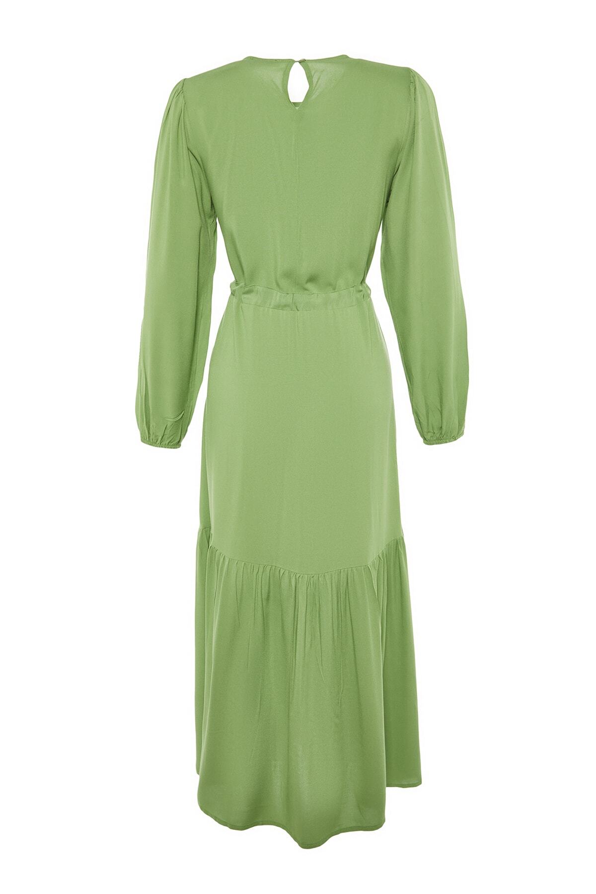 Trendyol Modest-Zelené tkané šaty širokého střihu s detailem v pase na zavazování TCTSS22EB00133 8