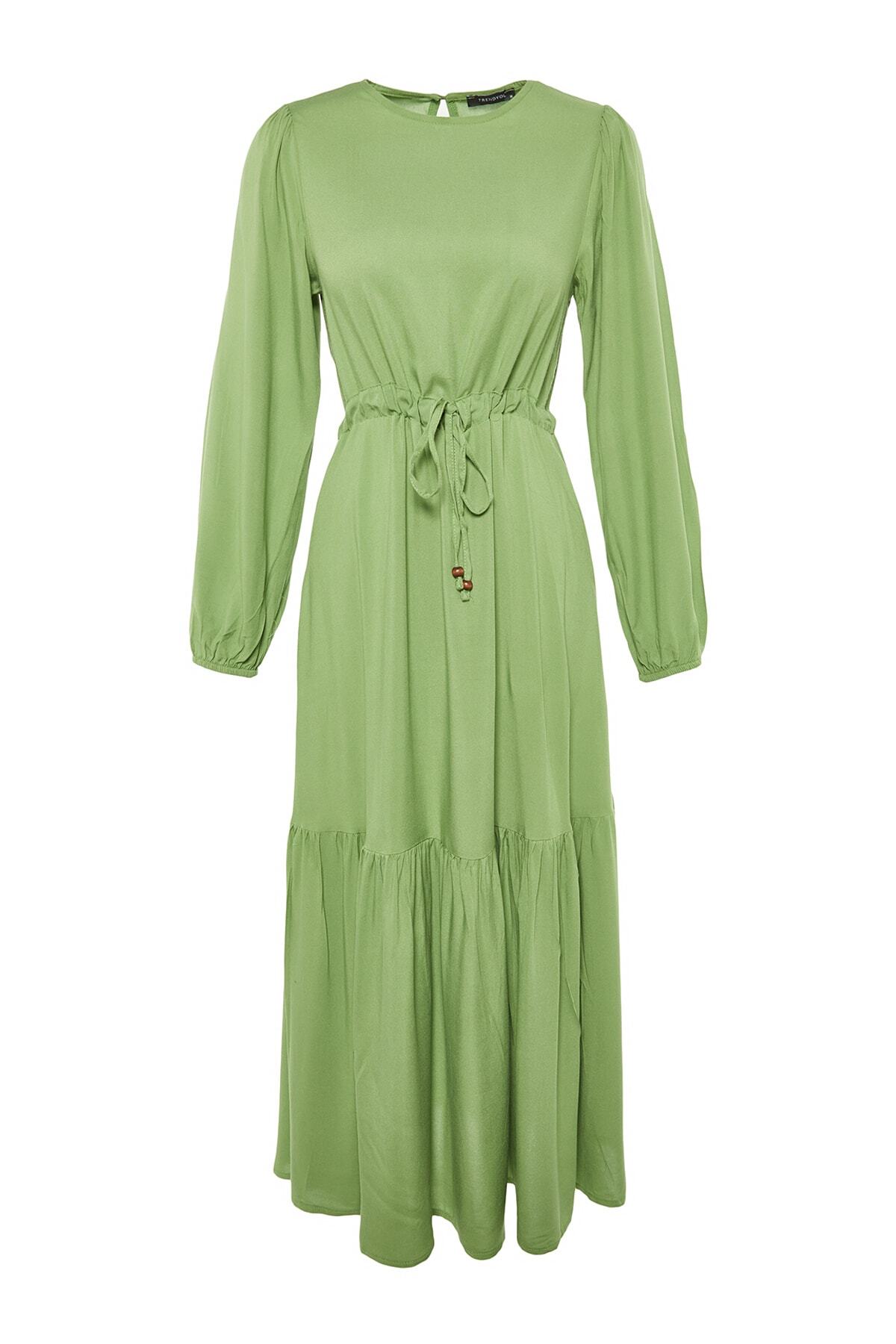 Trendyol Modest-Zelené tkané šaty širokého střihu s detailem v pase na zavazování TCTSS22EB00133 6