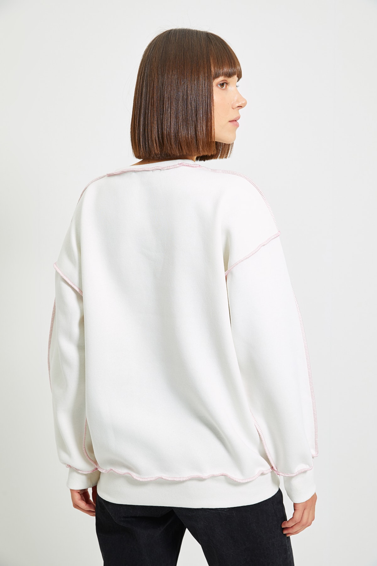 Trendyolmilla  Ekru Oversize/Geniş Kalıp Karyoka Dikişli Kalın İçi Polarlı Örme Sweatshirt TWOAW22SW0267 - Görsel 5