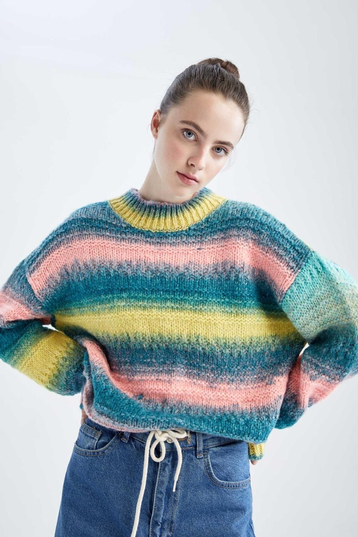 DeFacto Oversize Fit Yarım Balıkçı Yaka Kazak CG7262