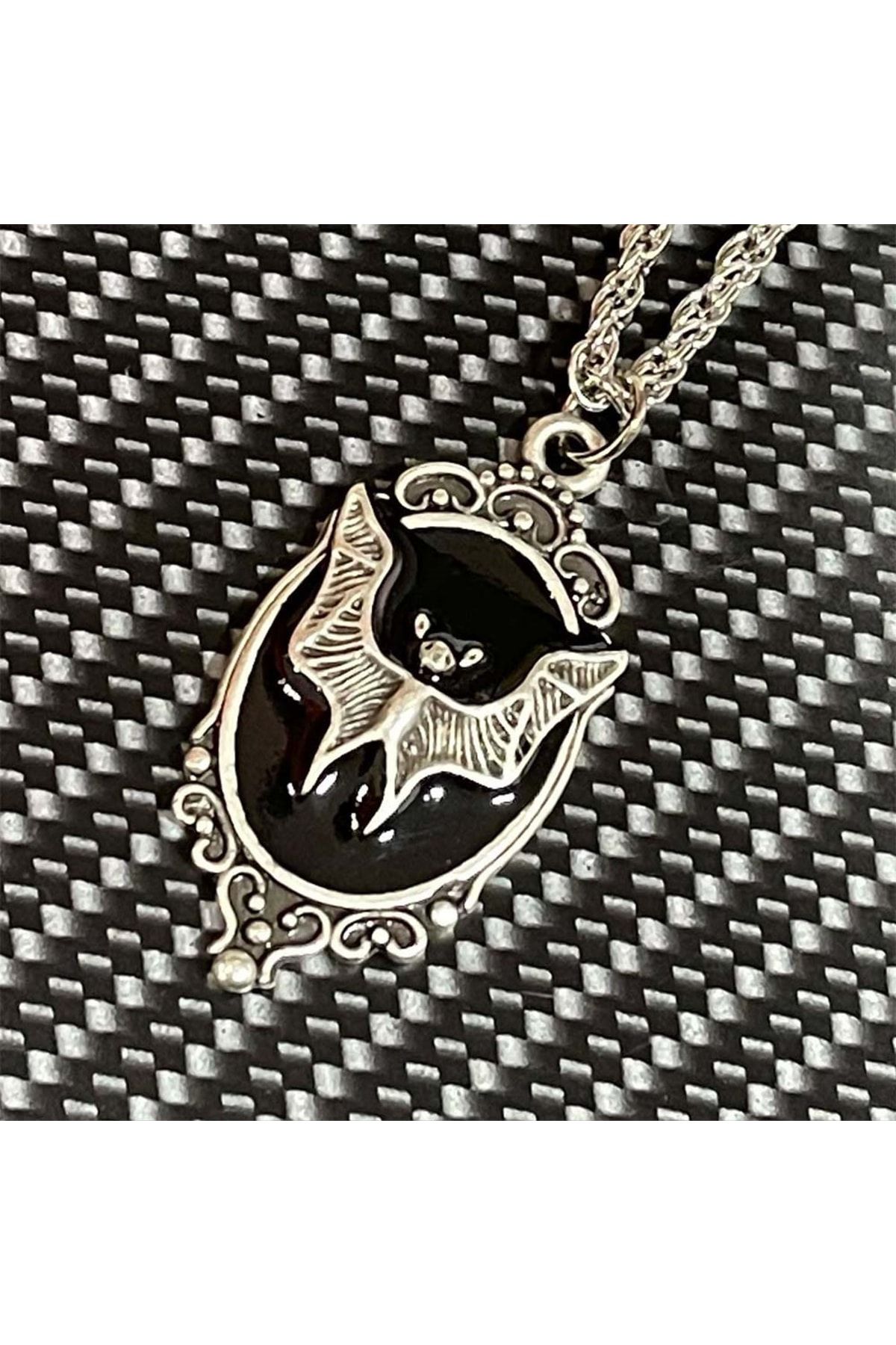 Black locket chain hotsell