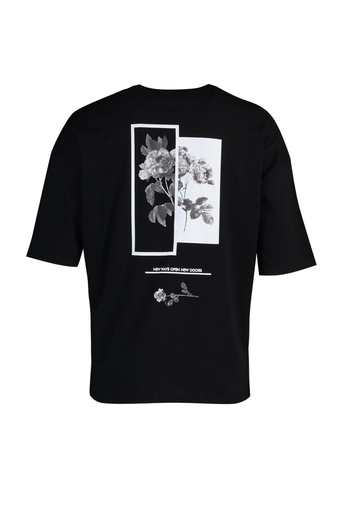 Trendyol Collection-Schwarzes Oversize-T-Shirt aus Baumwolle mit Blumendruck - TMNSS21TS1223 6