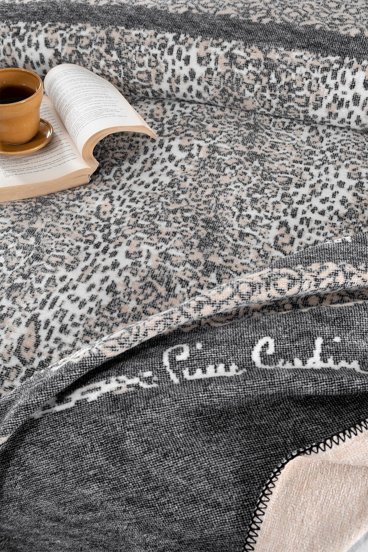 Pierre Cardin-Leopárd mintás egyszemélyes pamut takaró 2