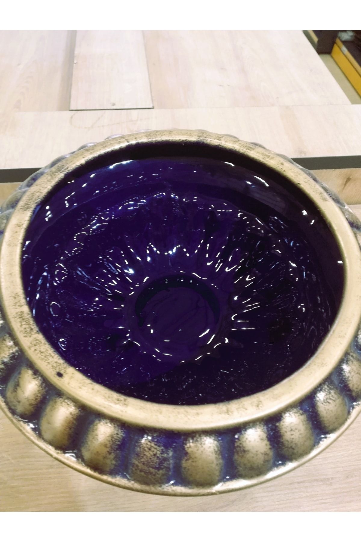 Decorland-Heraldic Blue Fruit Pot 2