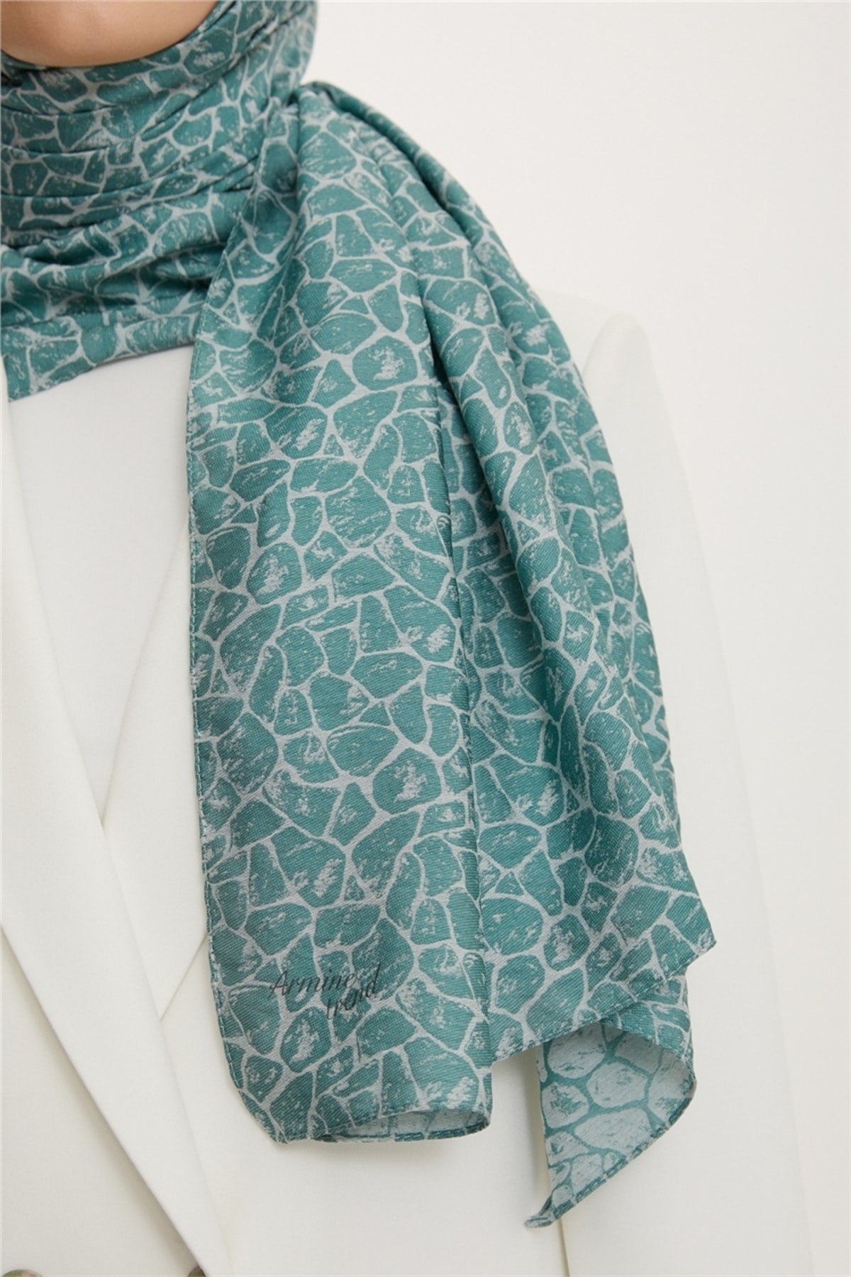 شال زنانه سبز آرمینه | atrnd54 اورجینال - تصویر 2