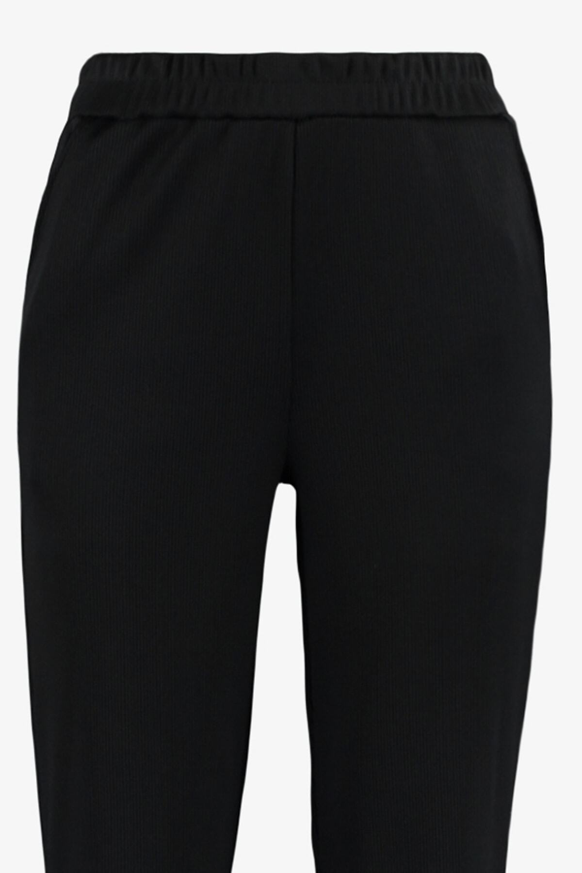 Trendyol Modest-Schwarze gestrickte Jogginghose TCTAW23EI00007 8