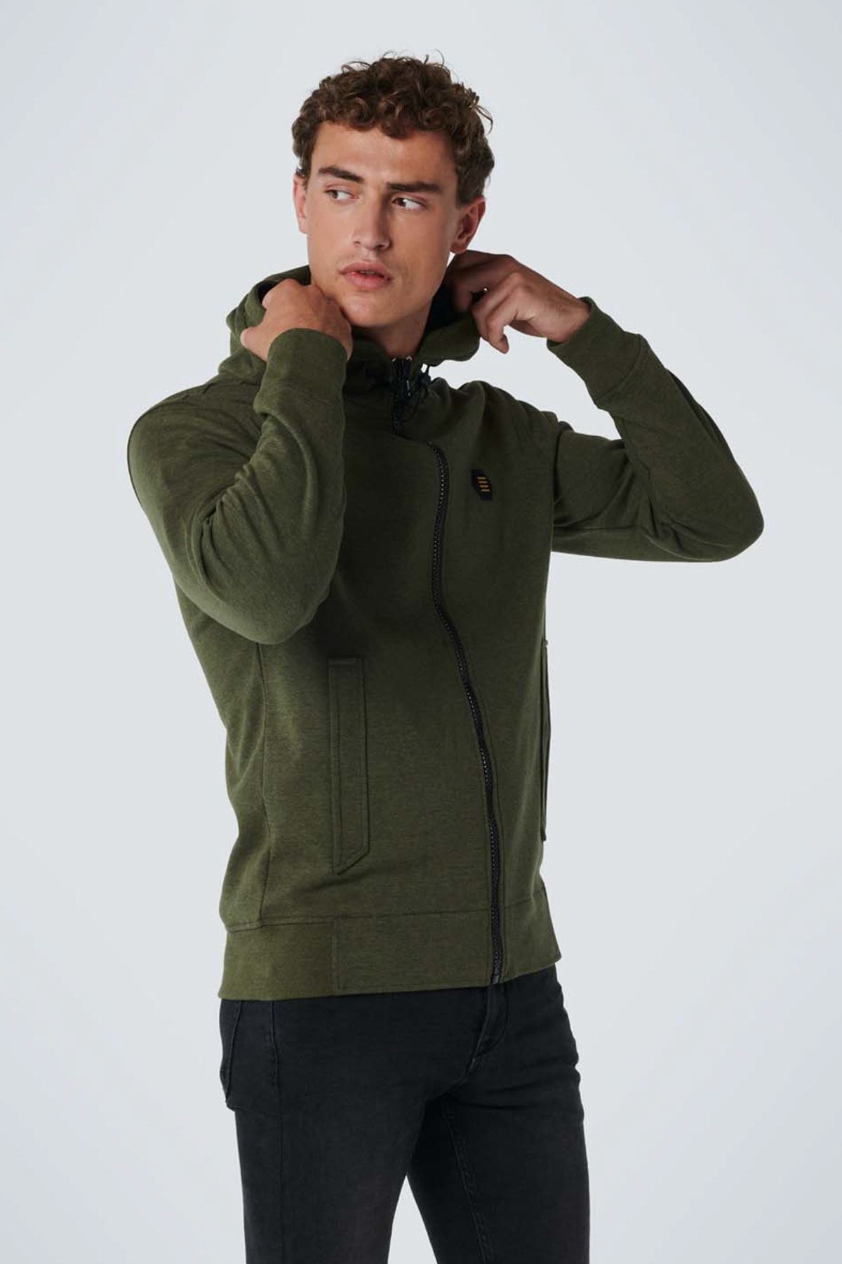 No Excess Jacke Khaki Regular Fit Fast ausverkauft