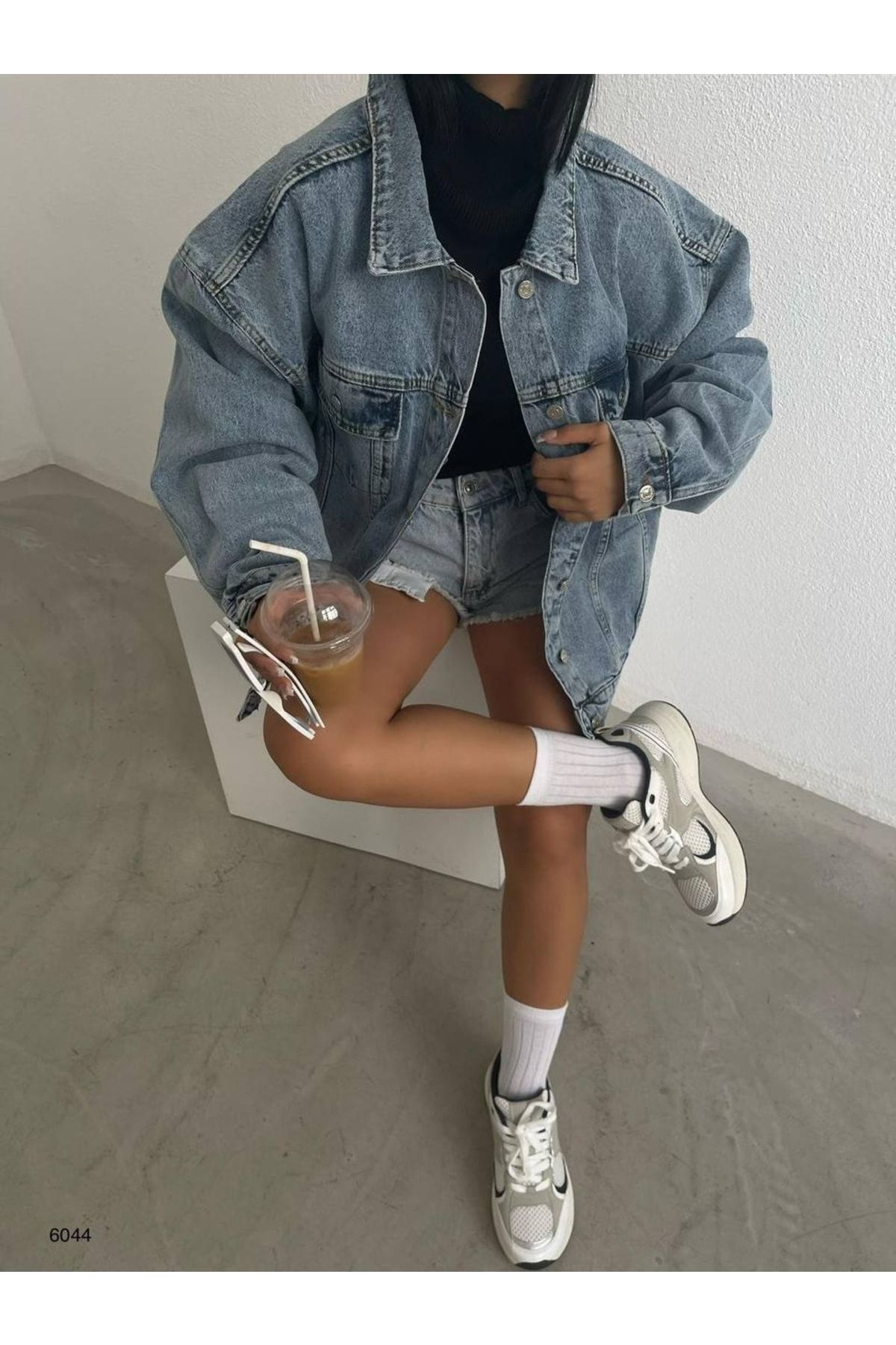 vuvutasarım Yeni Sezon Oversize Cep Detaylı Denim Kot Ceket 6044 Blckf
