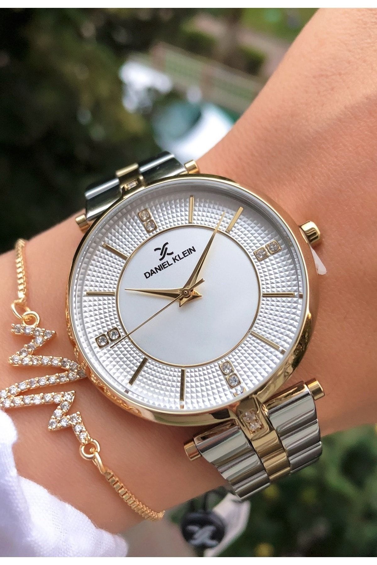 Daniel klein shop silver watch