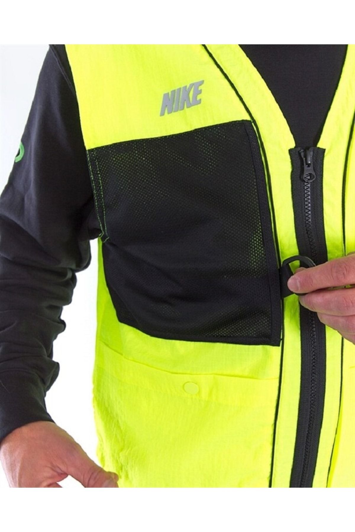 Nike safety vest 2025