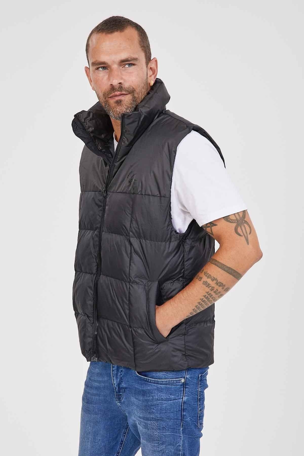 Kevin-Men's Puffer Vest K215 Black 3