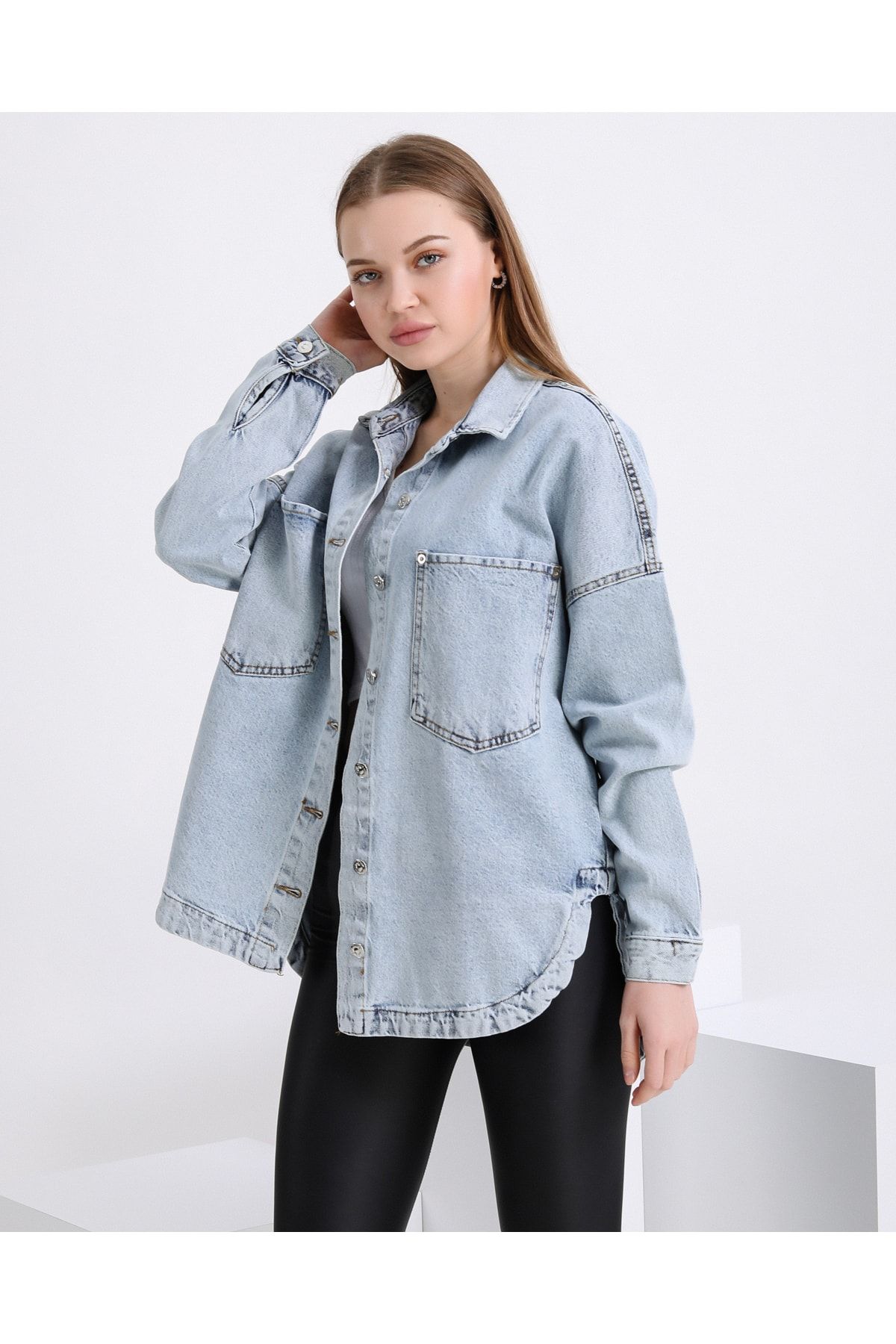 Turquoise Kadın Açık Mavi Oversize Denim Gömlek Ceket