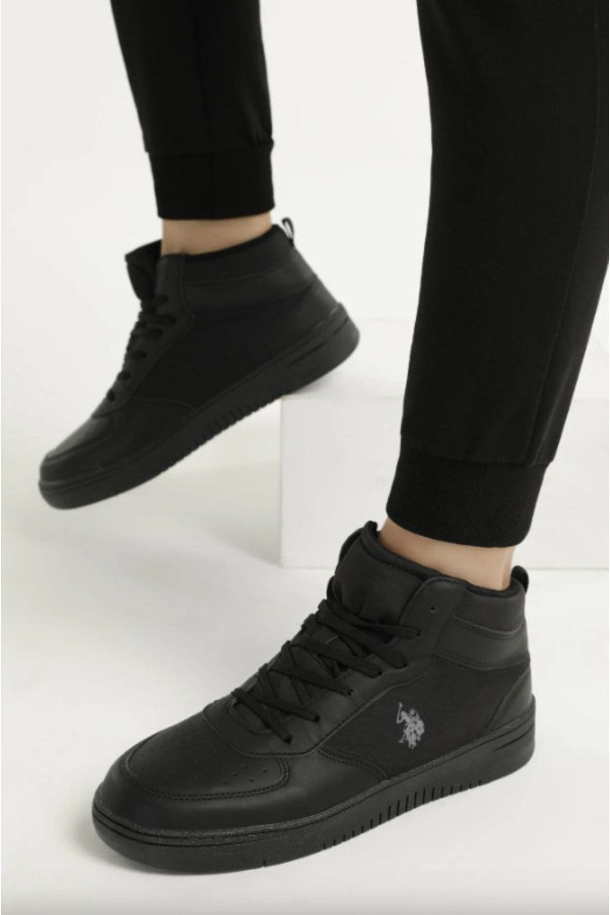 2w Arısto Hı2pr Wmn Sneaker