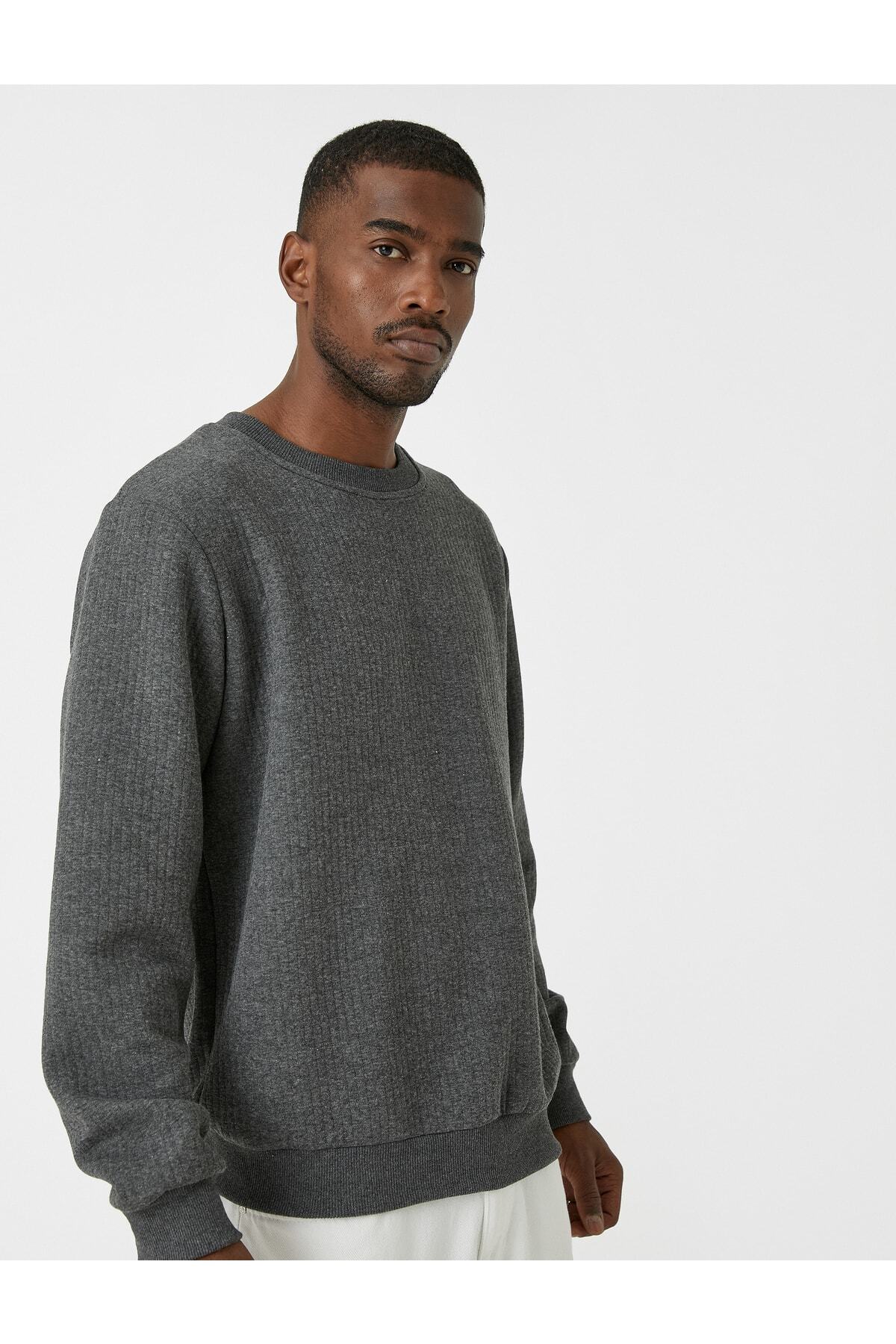 Koton-Basic Textured Sweatshirt Crew Neck 2
