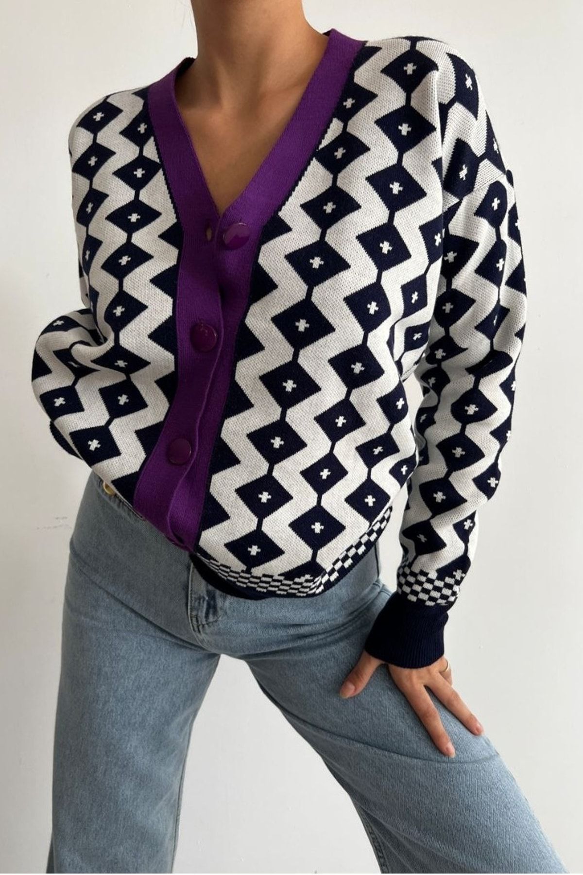 lovebox Women s Patterned Button Detailed Purple Striped V Neck