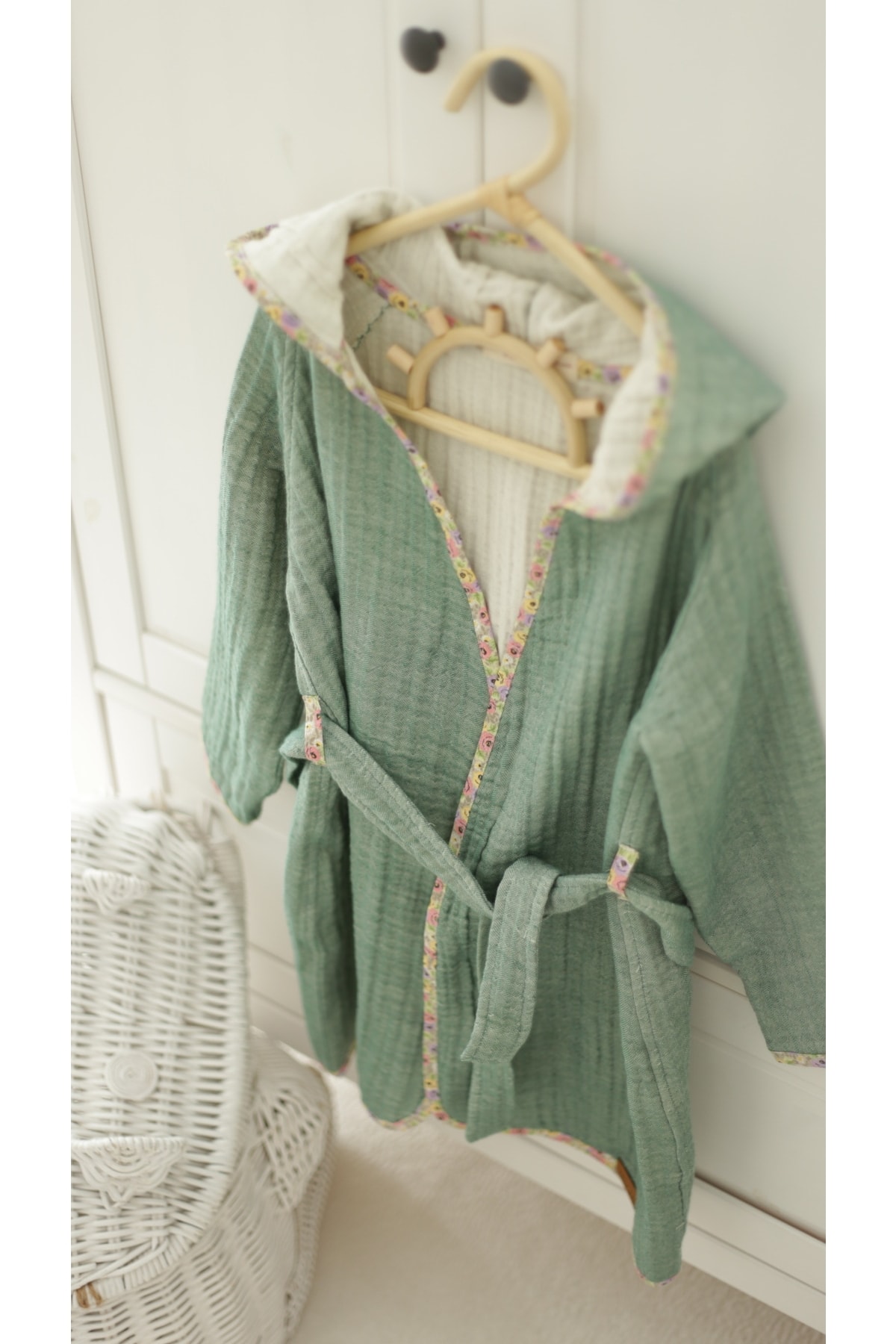 Mujo Baby&Kids Organik Özel Dokuma 4 Katlı Müslin Bornoz fotoğrafı 2 (önizleme)