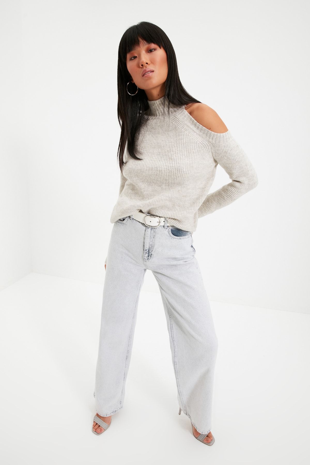 Trendyol Collection-Strickpullover mit Steindetails und Ausschnitten – TWOAW20XS0006 2