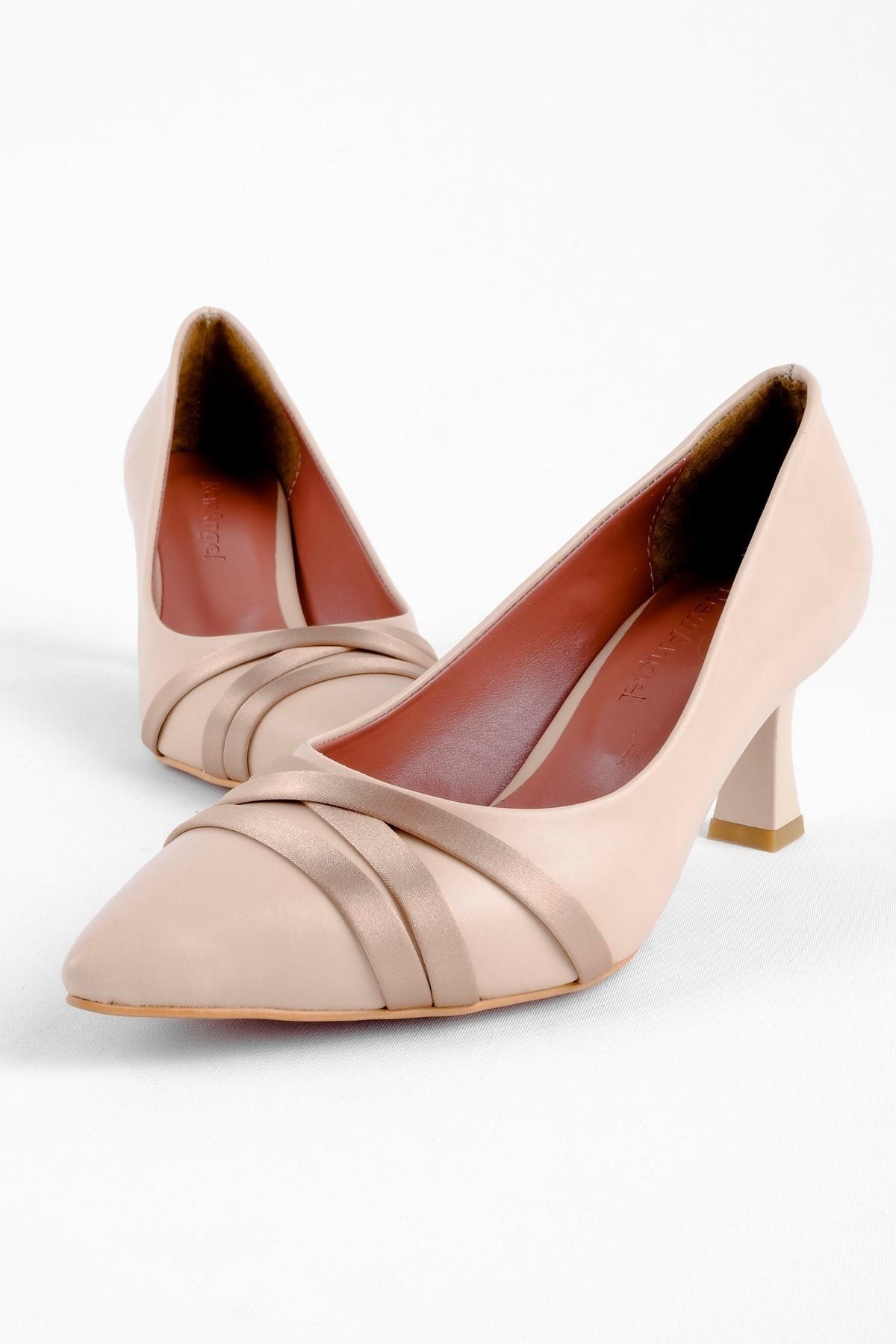 Nude shoes and store bags