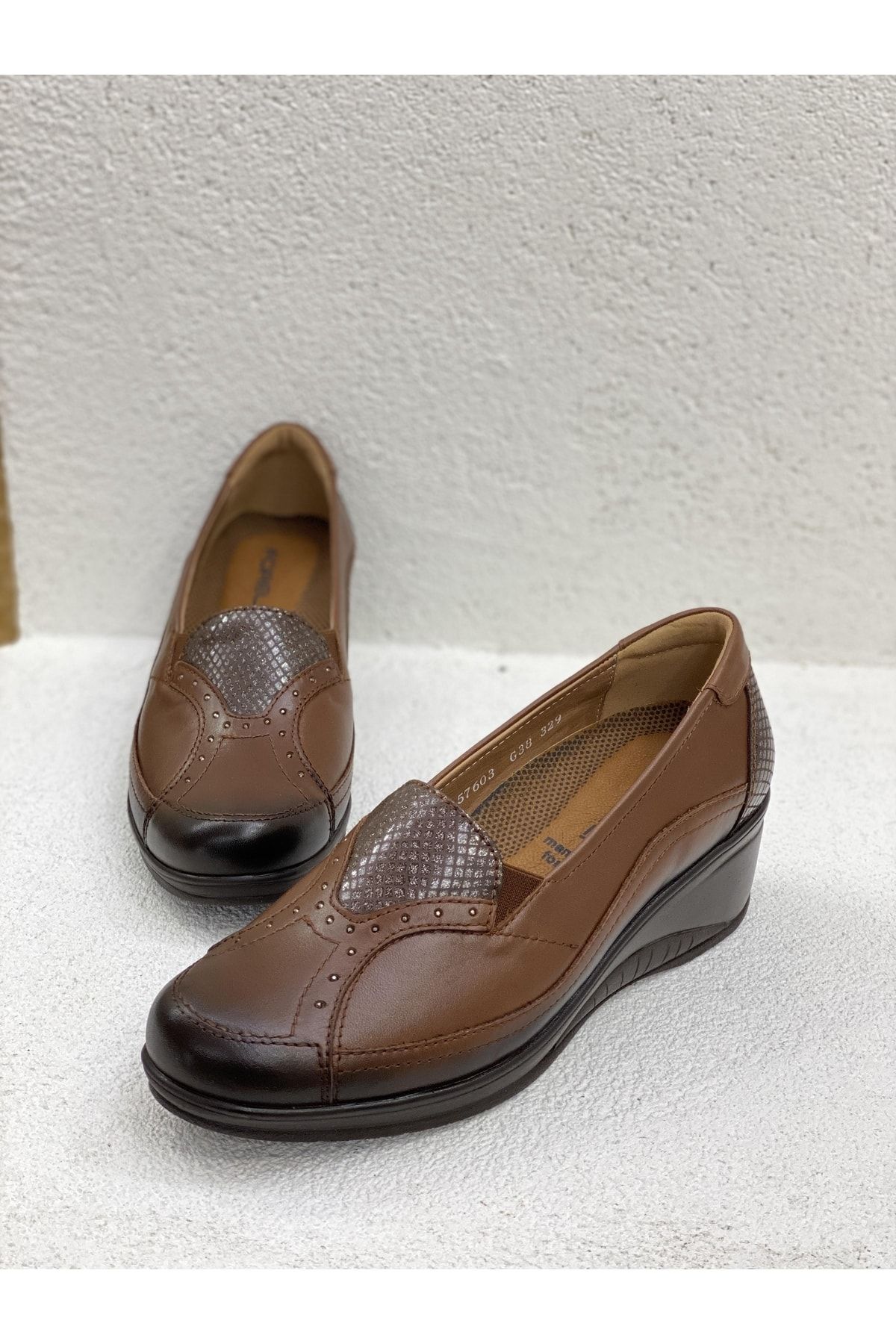 Padded store sole shoes