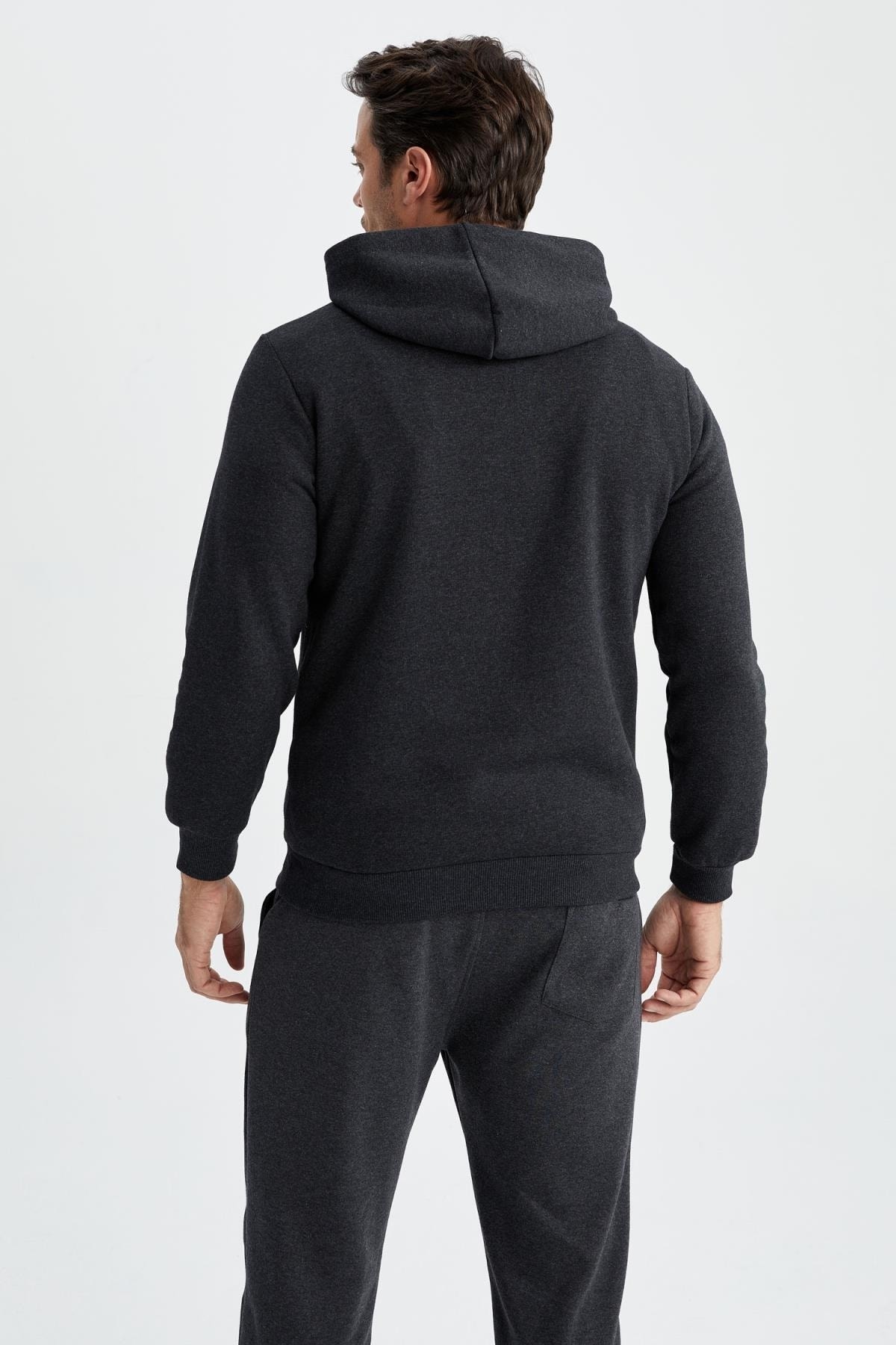 DeFacto Sweatshirt Grau Regular Fit Fast ausverkauft FN8355