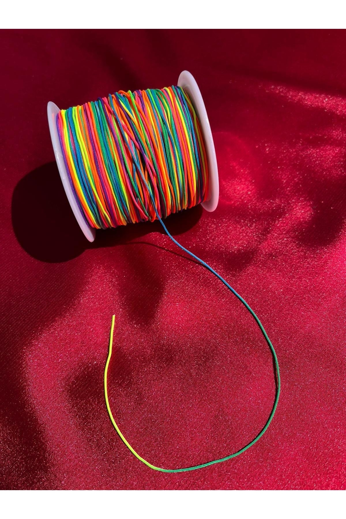 Aslan Online 5 Metre Gökkuşağı Renk Paraşüt Ipi, Takı Ipi (0,80 MM)