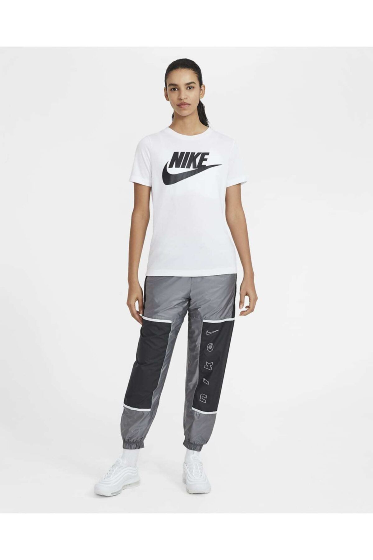 Nike nsw woven moto pants hotsell