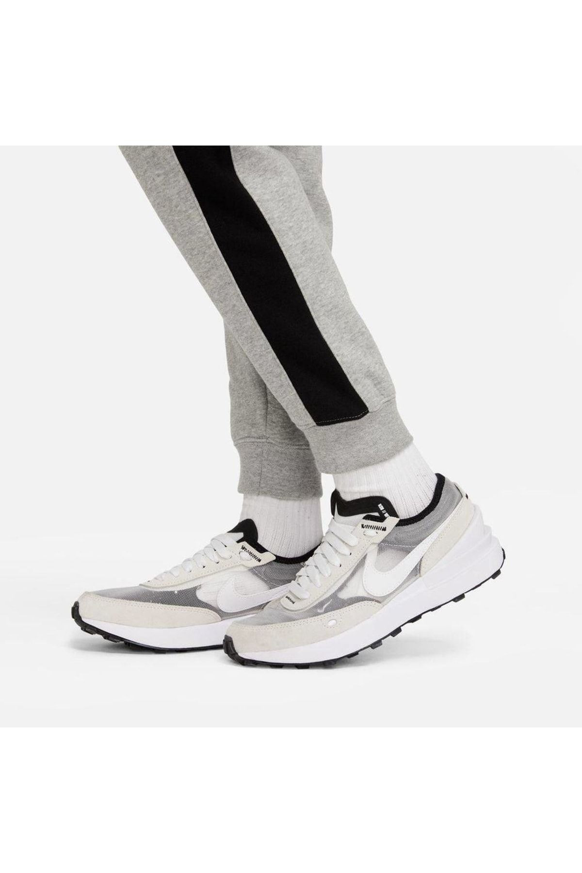 Nike hybrid hot sale sweatpants in black