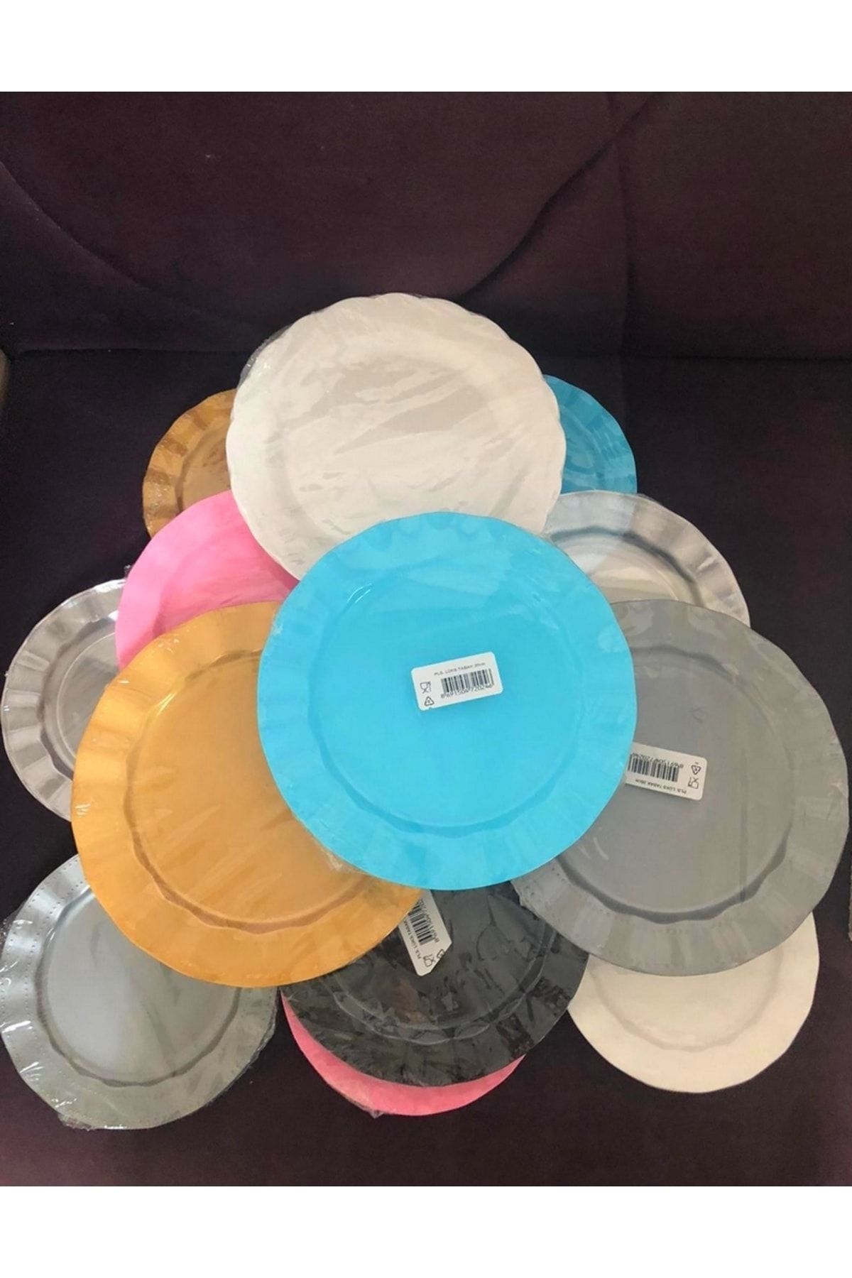 Hard paper plates store