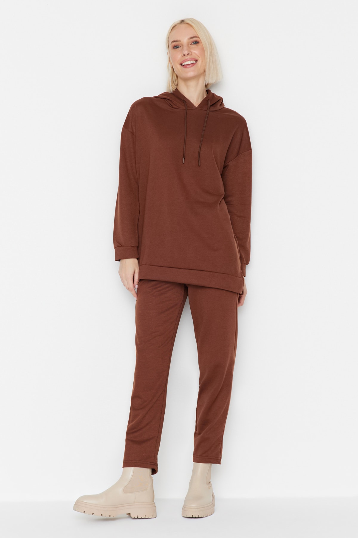 Trendyol Modest Sweatsuit-Set Braun Relaxed Fit