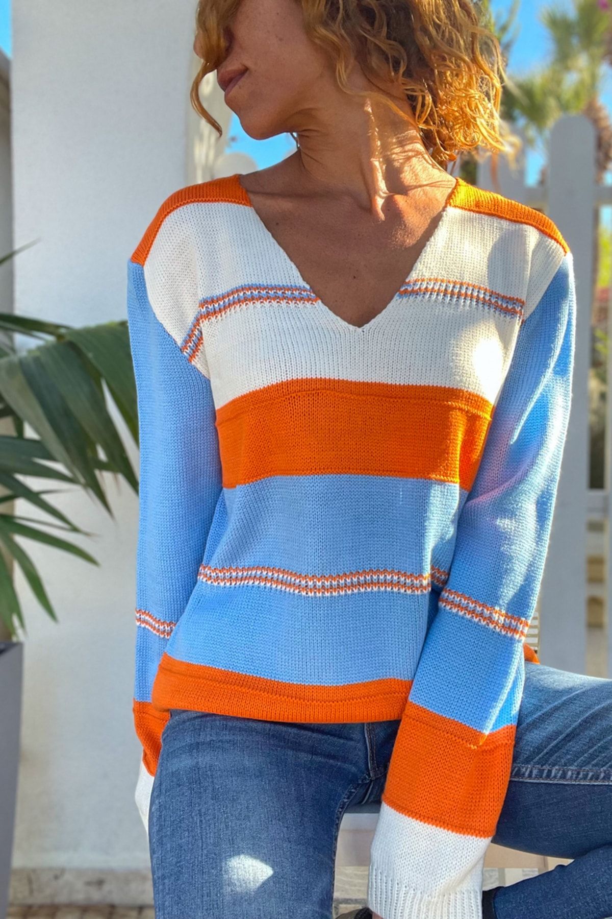 Blue and 2025 orange jumper