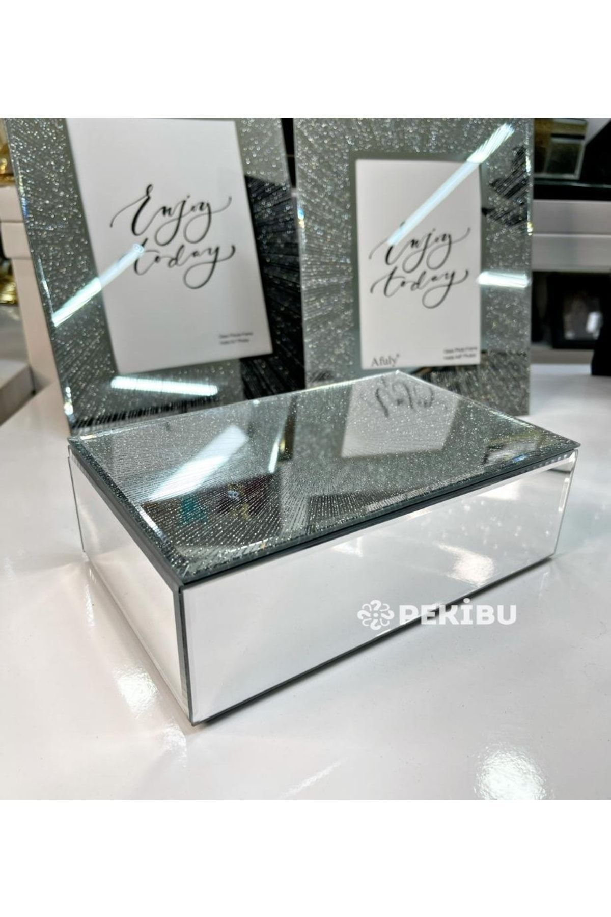 Swarovski jewelry box outlet with mirror