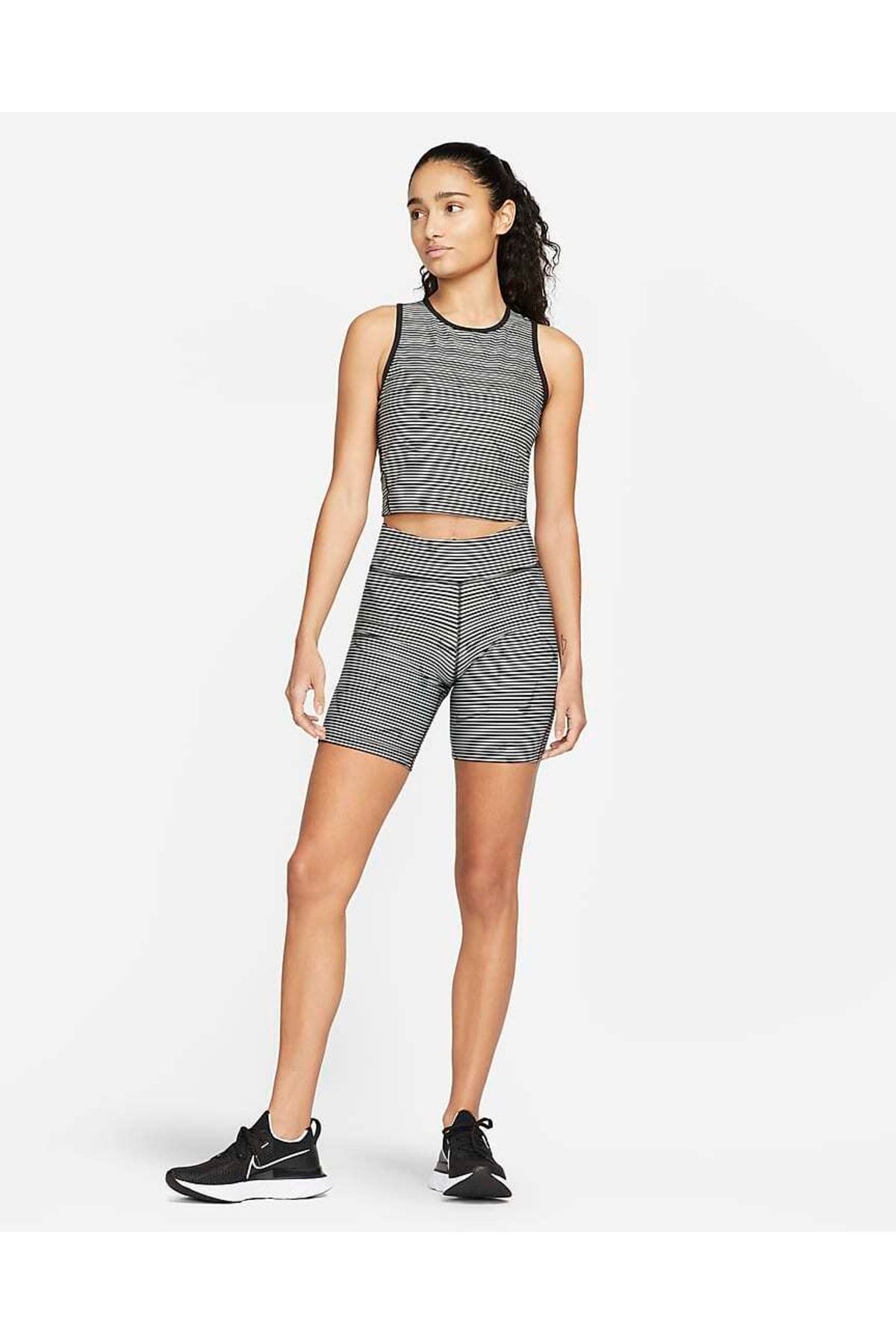 Nike Dri fit Women s Mid Rise Running Shorts Trendyol