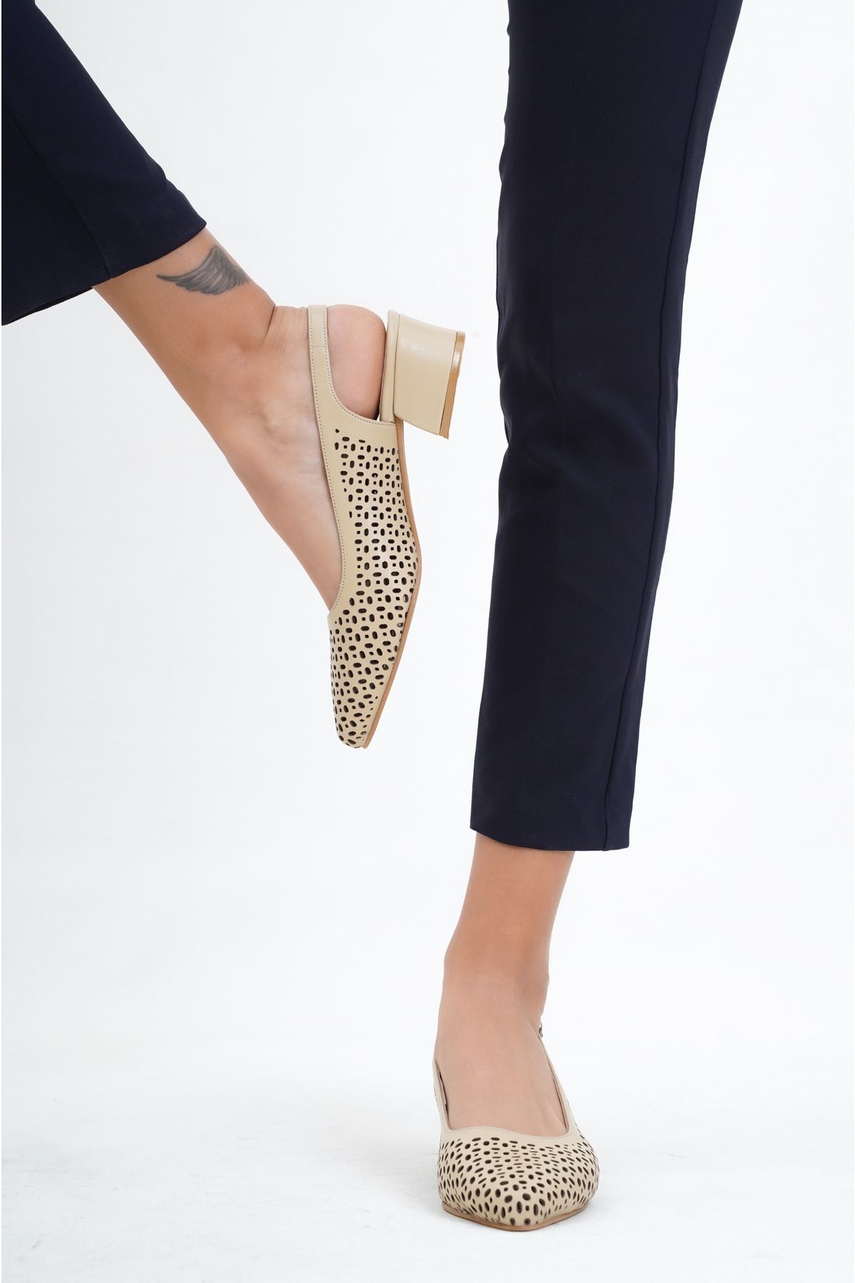 Deripabuc High Heels Beige Short heels 1 4 cm Trendyol