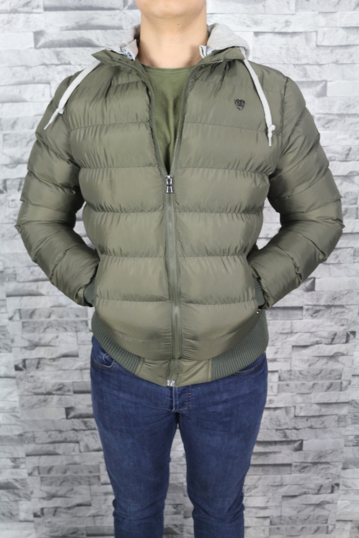 کاپشن  238975000000