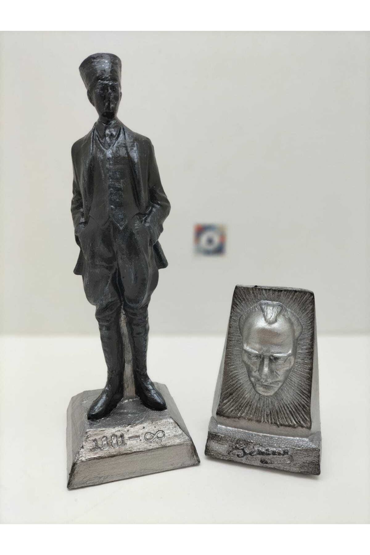 Mustafa Kemal Atatürk Heykeli + Atatürk Büst Hediyeli Set